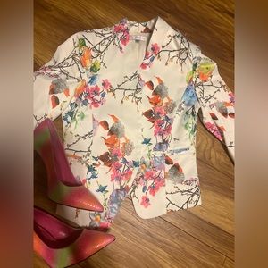 Blazer with painted flowers